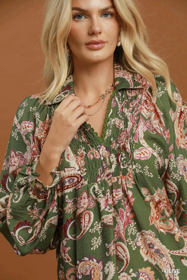 N7201 Olive Paisley Smocked Top