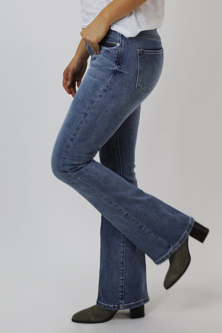 Jaxtyn Waikiki Bootcut Jean