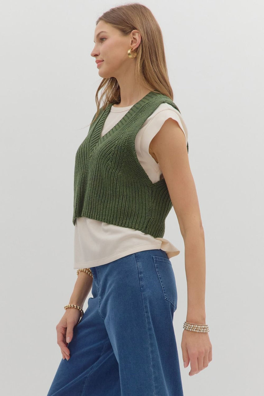T27995 Olive Pullover V-neck