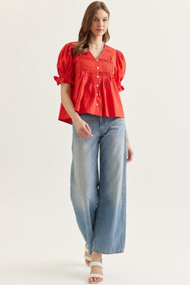 T31011 Red Button Closure Top