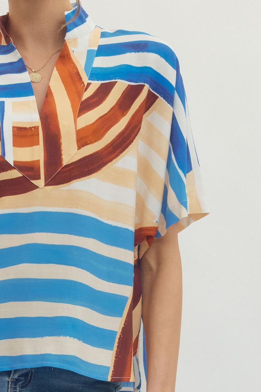 T30359 Printed V-neck Top