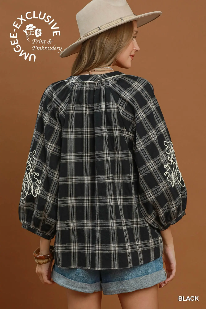 C4875 Plaid Balloon Sleeve Blouse