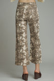 P32907 Snake Print Cropped Pants