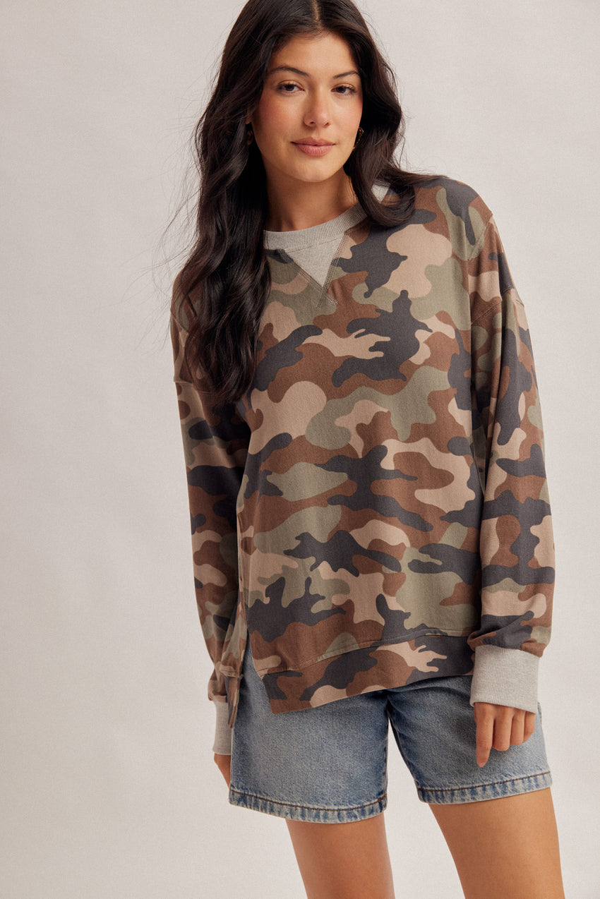 36921 Camo Sweatshirt With Slit