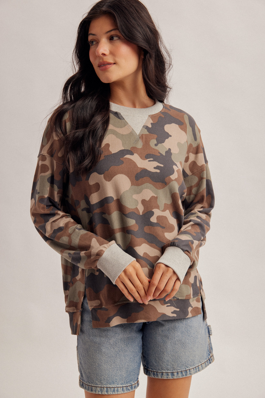 36921 Camo Sweatshirt With Slit