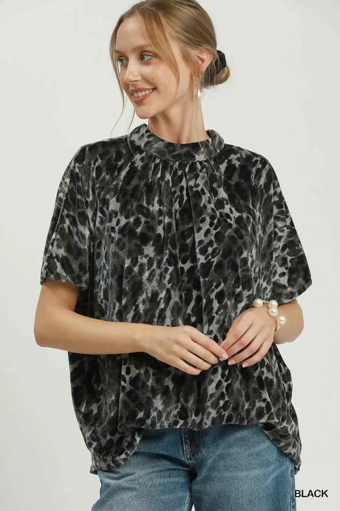 C6906 Leopard Print Velvet Poncho Top