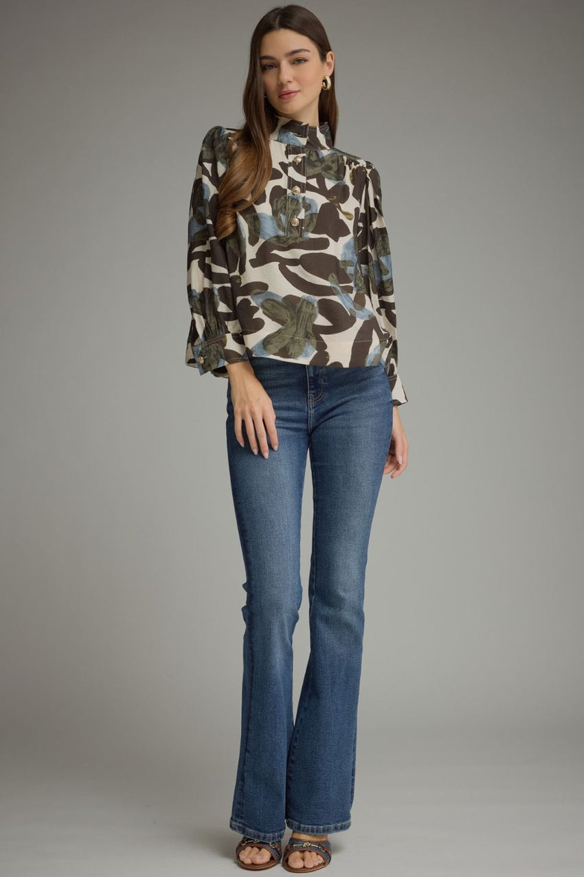 T33747 Ecru Print Puff Sleeve Top
