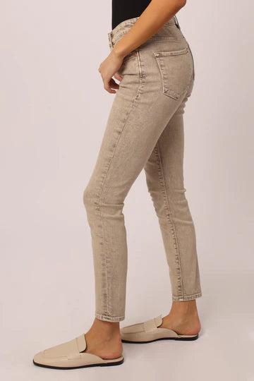 Giselle Biscotti High Rise Jean